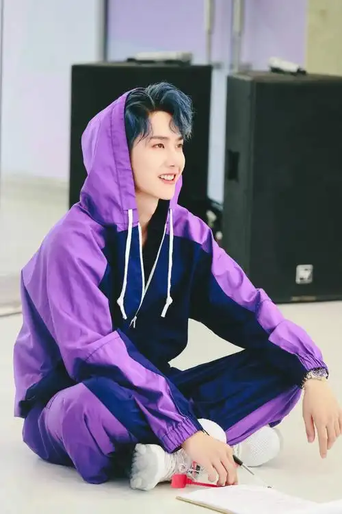 王一博创造101造型 王一博创造营造型-图片大观-奇异网