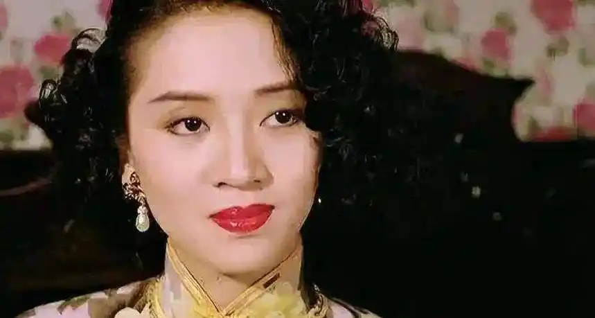 梅艳芳第一次到内地唱歌,下台就买醉痛哭,3年都没到内地再演出_舞台_