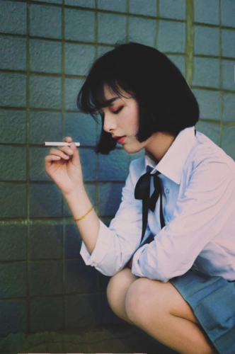 说一说你见过女性抽烟很美的场景吗?