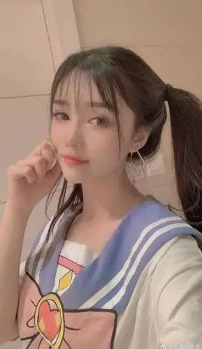 宝藏女主播虎牙柔柔,立誓练出马甲线,粉丝:这样子已经很好