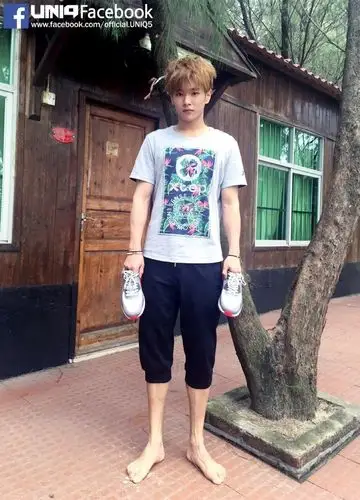 160517 #uniq李汶翰# 官方fb上传特步拍摄现场照片