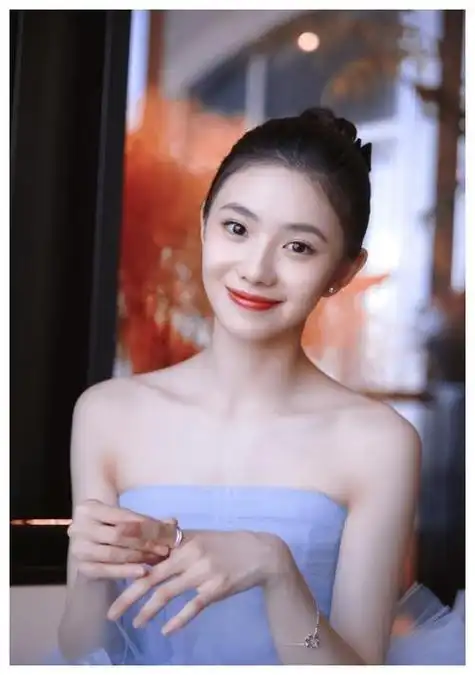 娱乐圈|张子枫|新生代|女明星_网易订阅