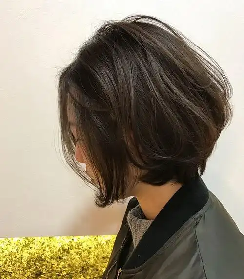 春夏季流行"微蓬烫",短发这样烫,美的直冒泡!