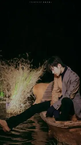 「tfboys」「分享」200920 易烊千玺神仙美图九宫格来袭,秋日少年温暖