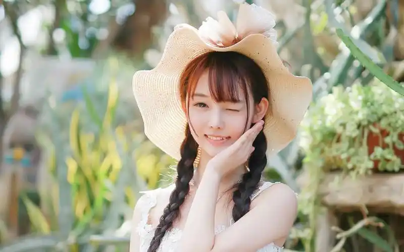 原图你的电脑分辨率(1600x1600)→生成壁纸显示:√欣赏模式全屏模式