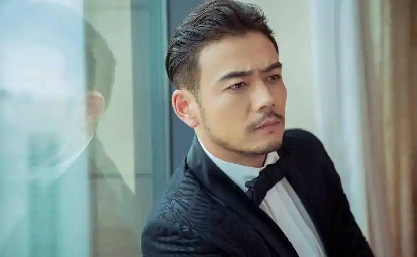 杨烁,1983年1月2日出生于黑龙江省伊春市,中国内地影视男演员,毕业于