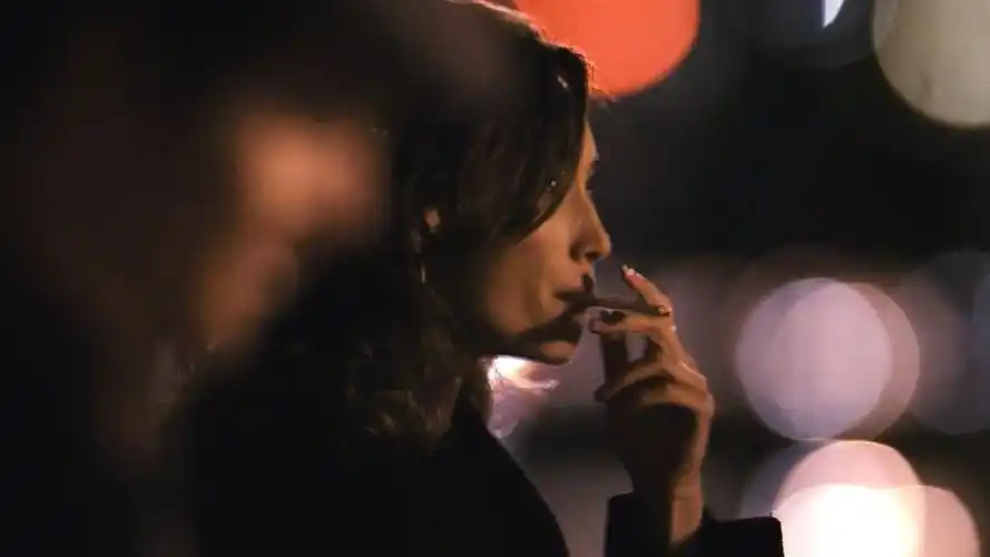 申由己的相册-电影中的女性抽烟镜头