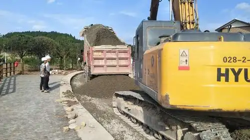 二十四局-67平泉工地项目 - 沥青/水泥稳定碎石层案例 - 简阳市君晟