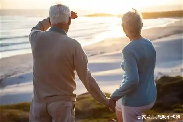 网络图片,一对老夫妻