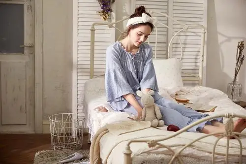 拒绝凑合,在家睡觉也要精致