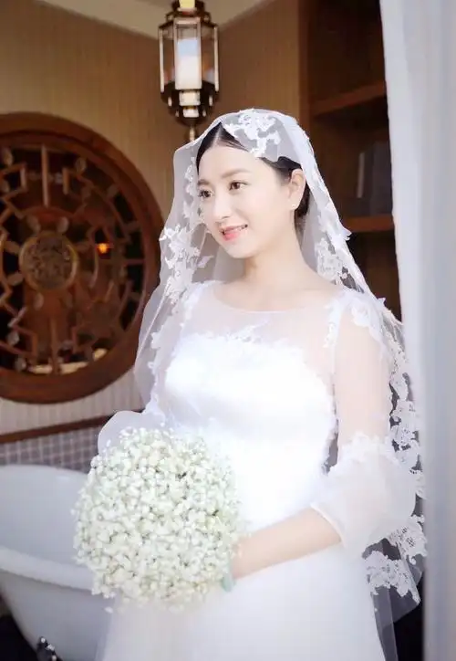 《甄嬛传》沈眉庄斓曦大婚 腹部明显隆起似有孕