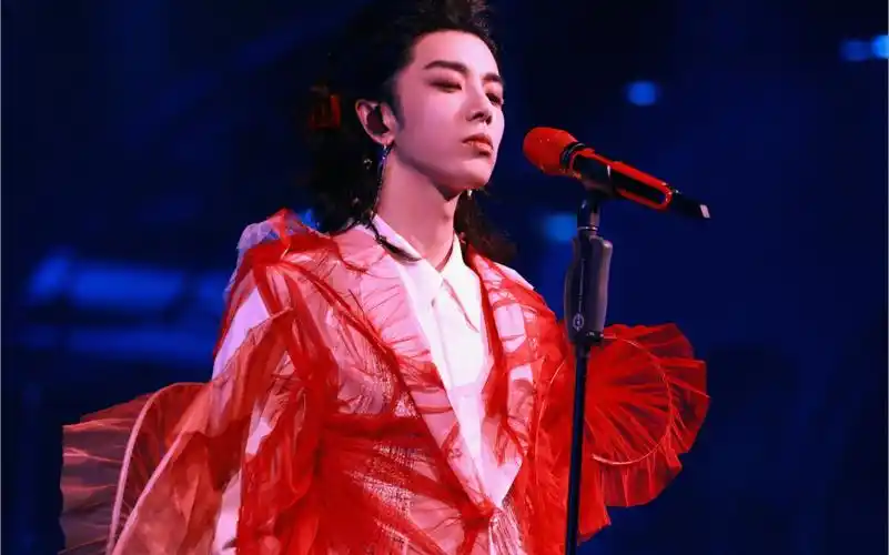 华晨宇2021火星演唱会|与火星的孩子对话