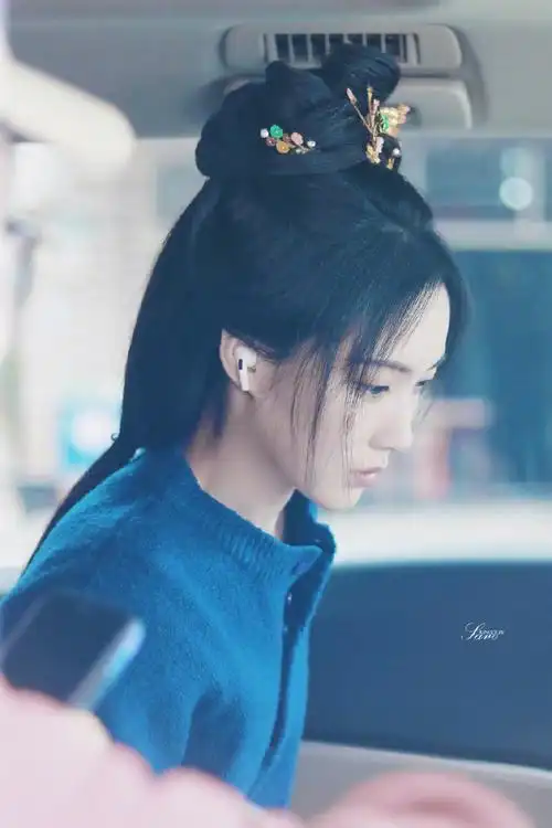 赵嘉敏拍摄古装剧乐游原的造型