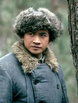 杨天啸(何晟铭饰演)