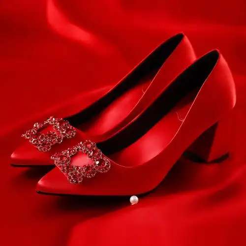 茉嘉娜春夏新款新娘鞋婚鞋粗跟女 水钻方扣婚纱伴娘鞋红色高跟鞋