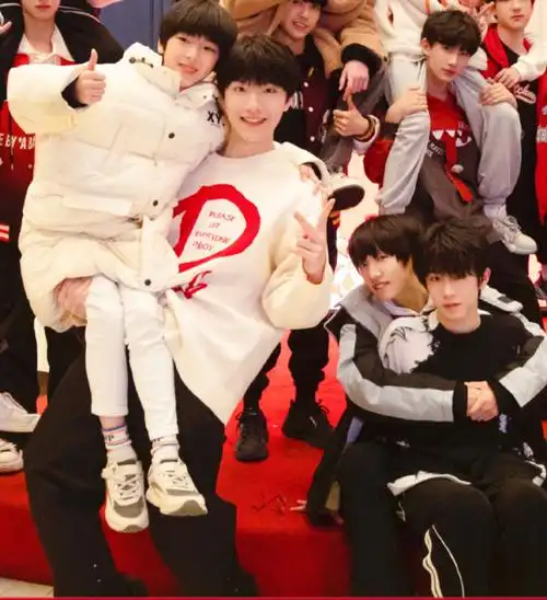 #tf家族三代四代大合照#