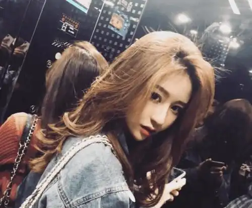 温婉重回地下车库,竟做了这件事,网友:还是熟悉的味道!