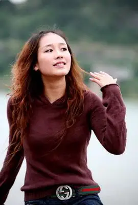 看过电影《疯狂的石头》的观众,对《石头》中有着中岛美嘉味道的漂亮