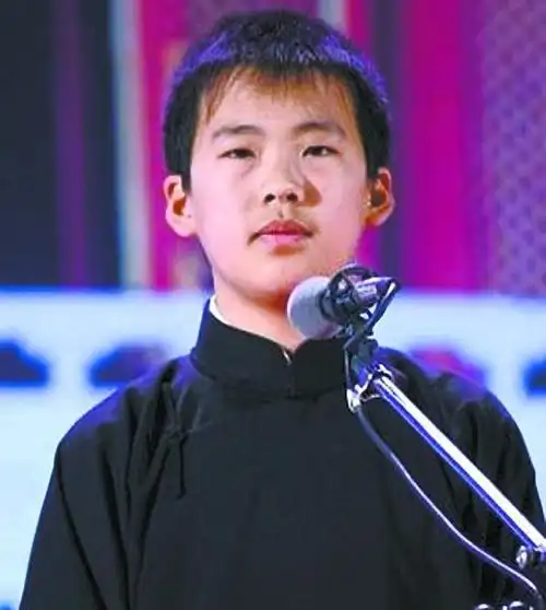 德云二少郭汾瑒被全社专宠的小霸王郭麒麟家产唯一竞争者