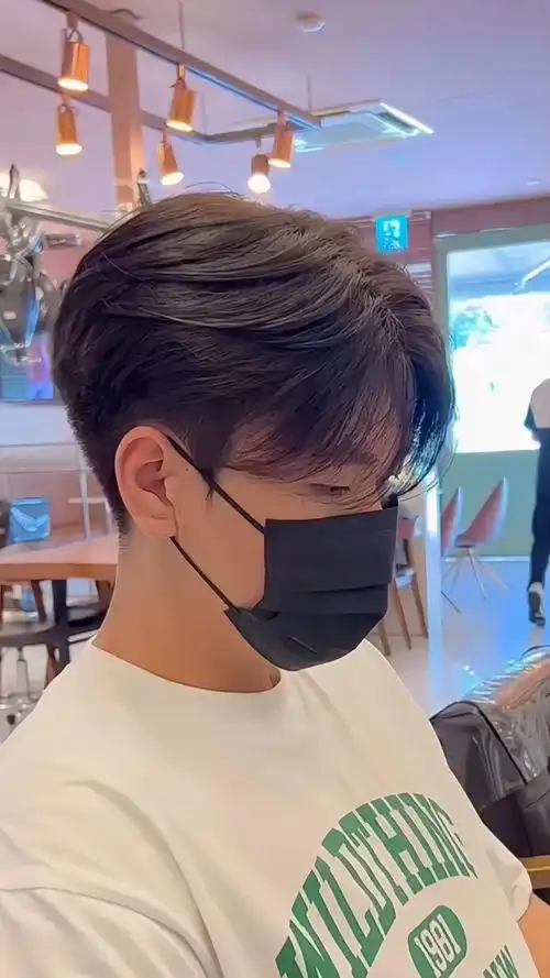 韩式男生微分发型韩式纹理烫 阳光又帅气 | 男生发型参考 | 上海男生