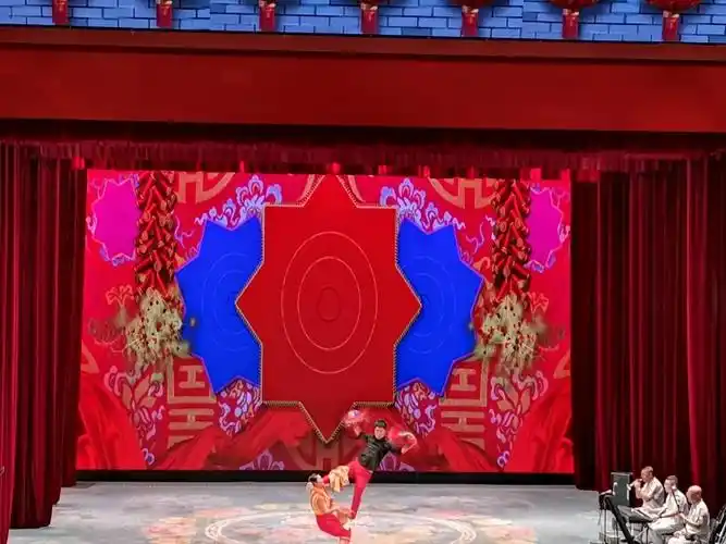 哈尔滨看二人转都有哪些地方龙江大舞台二人转演出