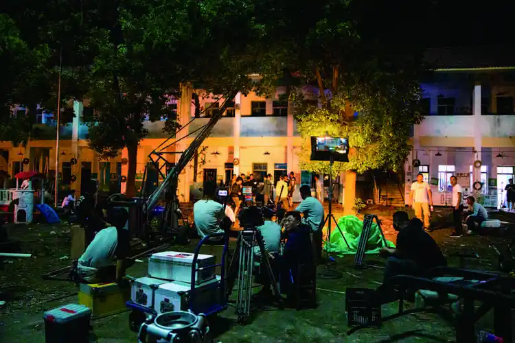 电视剧《逆时针》剧组来埭头镇取景拍摄