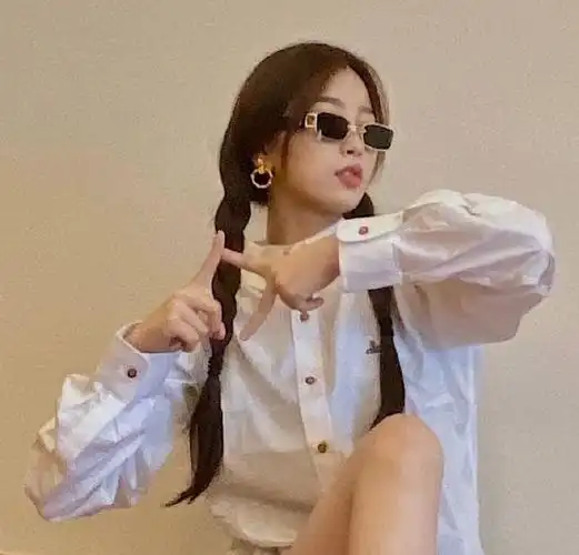 the9集体更换头像比统一手势团魂满满