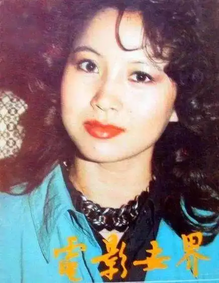 54岁赵越因戏生情嫁给演员佟凡结婚22年选择丁克没有孩子