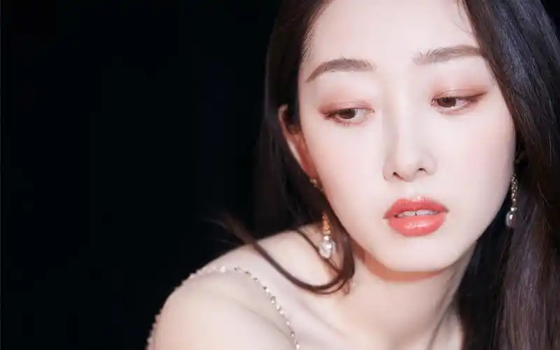 蒋梦婕一字肩性感写真图片桌面壁纸