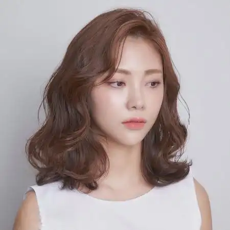 推荐超受欢迎的韩式烫卷发型,中长短发都有 - 北京辉艺美发学校