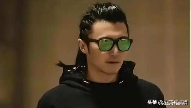 随地大小便不洗手头油到冒烟秋裤穿到发硬明星私下是真邋遢