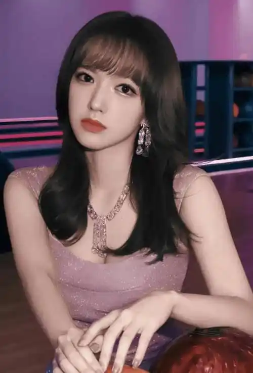 人间芭比程潇上围丰满傲人被称奶潇已活成一个笑话