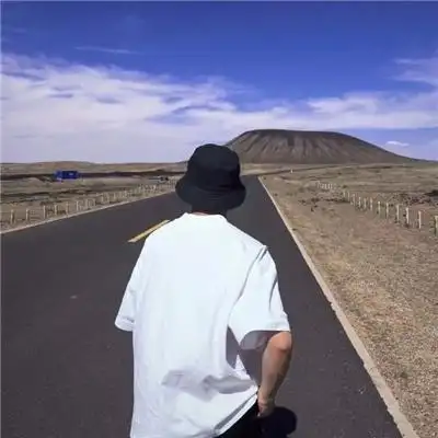 高清好看帅气背影真人男生头像 干净色调风景背影男头图片大全_男生