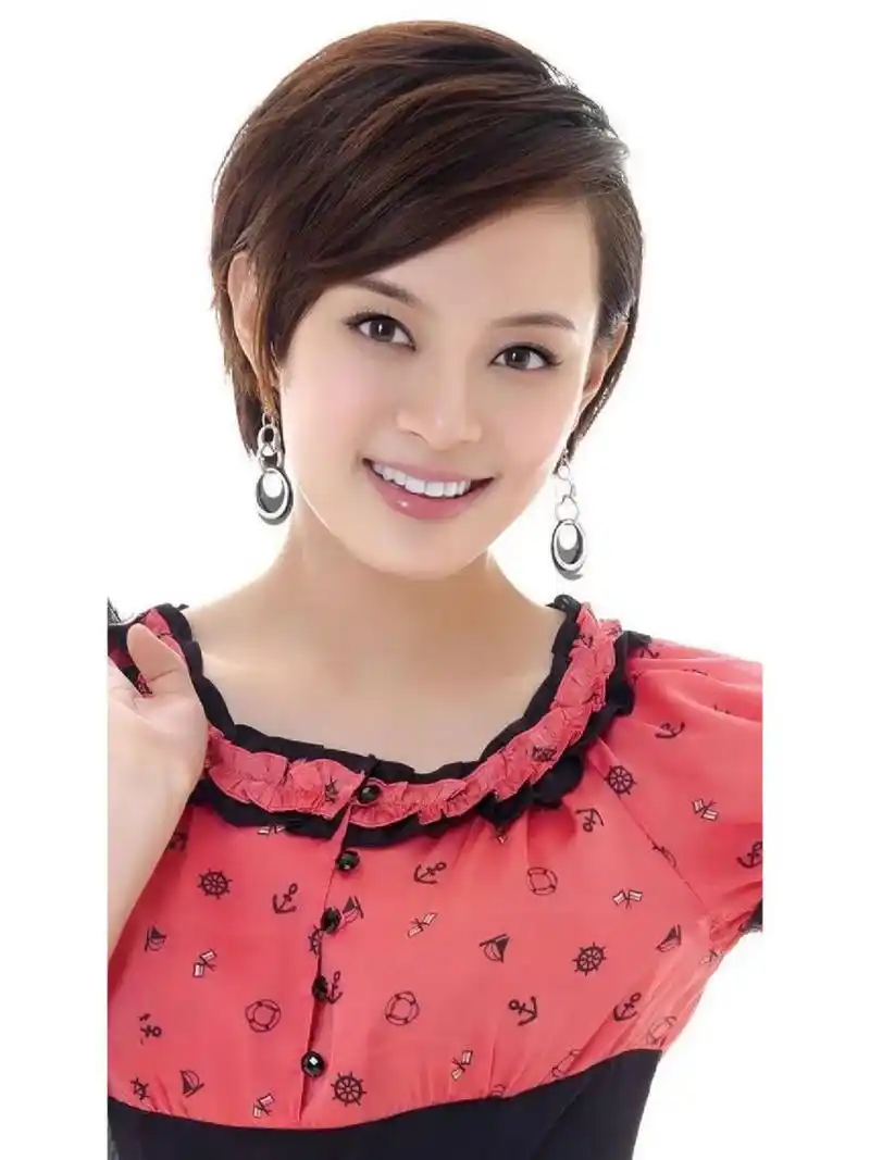 孙俪 孙俪,原名孙丽,1982年9月26日出生于上海市,中国内地女演员,歌手