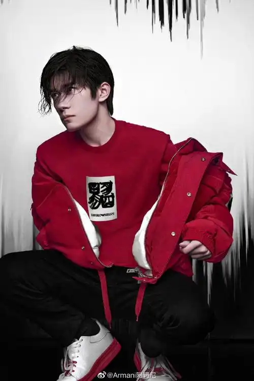 易烊千玺葭月廿二历胜景