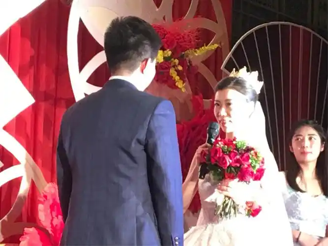 百年修得同船渡 千年修得共枕眠王天一姜馨淳婚礼掠影
