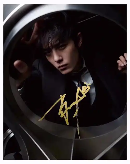 来一波肖战签名照,喜欢的小飞侠快快来收藏哦 - 知乎