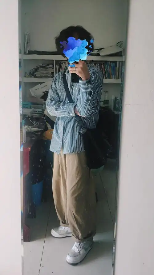 170/62 男生日常穿着 大一到大四的对比