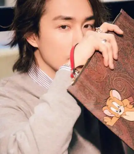 有种"整容"叫李承铉,当他露出额头的那一刻,颜值帅过吴彦祖!