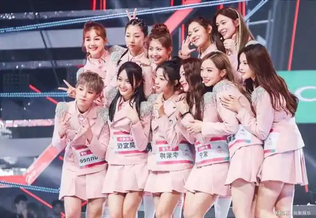 火箭少女101聚是一团火散是满天星,粉丝过年,18年的夏天回来了