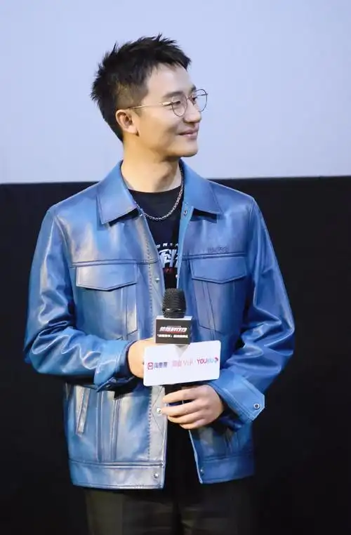 黄轩电影莫斯科行动##电影莫斯科行动首映礼##黄轩跳whatever甜妹