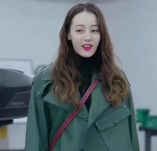 2020新款幸福触手可及迪丽热巴周放同款衣服墨绿色皮衣皮衣