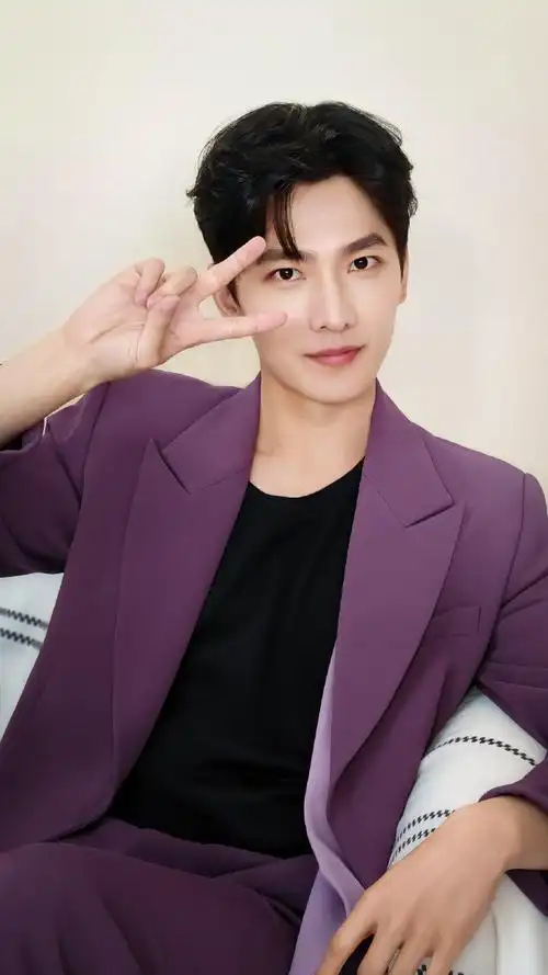 杨洋紫色v领西装