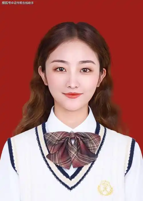 ps手机拍红色背景证件照穿什么衣服好看