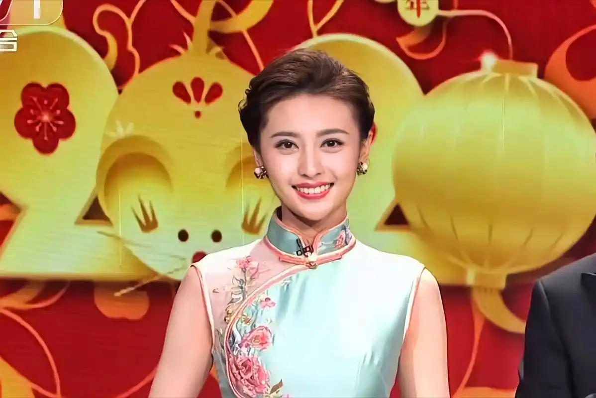 今年的三位春晚女主持感觉都不如张舒越!#春晚 #2023年央 - 抖音