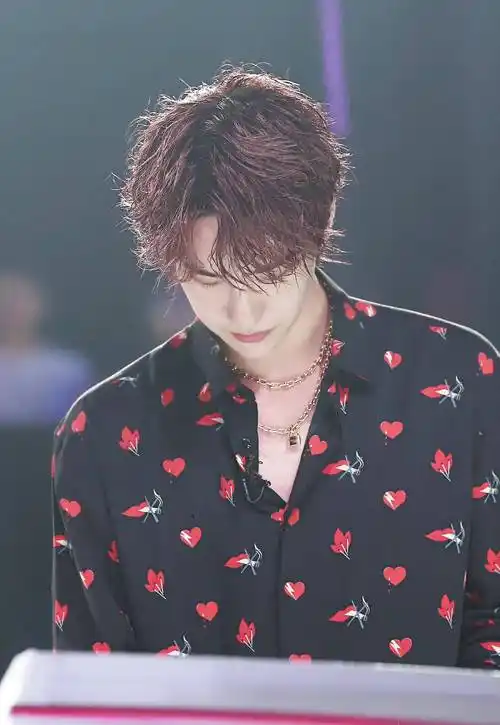 多面王一博,面面心动,很多人说,这才是跟他爱情开始的地方_天赋_时候