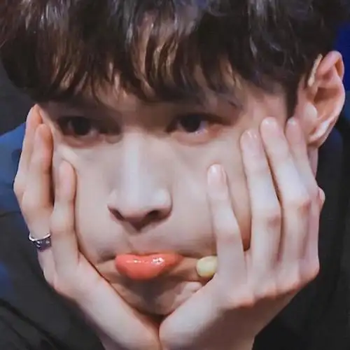 张艺兴你知不知道你嘟嘴真的很可爱啊