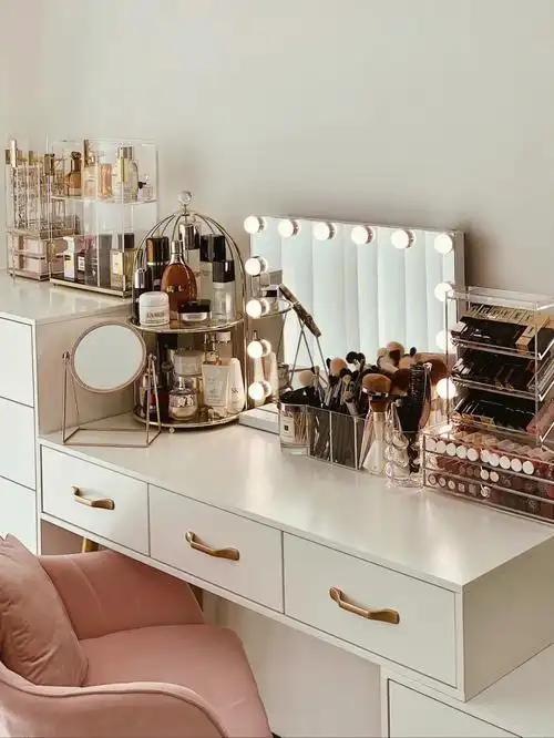 精致女生的化妆间08我的梳妆台布置&收纳