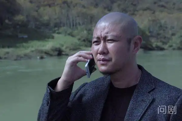 李二牛扮演者李二牛扮演者赵荀