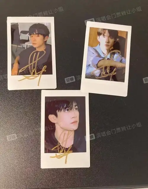 易烊千玺拍立得